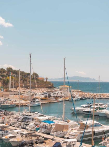 200M De La Plage ,3Mn Du Port A 50M Du Centre Ville Карри-ле-Руэ Экстерьер фото